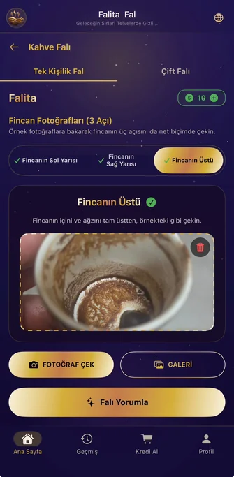 Falita yapay zeka kahve falı için fincan fotoğrafı çekme ve yükleme ekranı